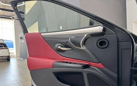 Lexus ES VII, 2019 год, 4 500 000 рублей, 23 фотография