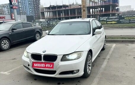 BMW 3 серия, 2011 год, 300 000 рублей, 1 фотография
