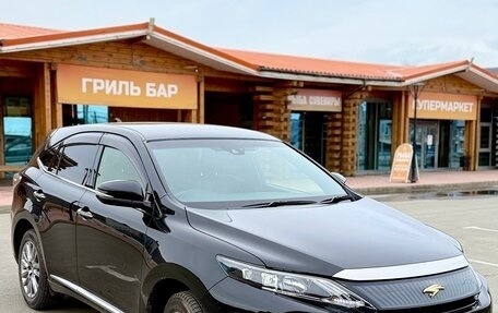 Toyota Harrier, 2017 год, 3 000 000 рублей, 2 фотография