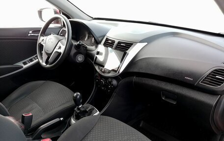 Hyundai Solaris II рестайлинг, 2012 год, 745 000 рублей, 11 фотография