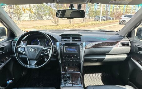 Toyota Camry, 2015 год, 1 850 000 рублей, 6 фотография