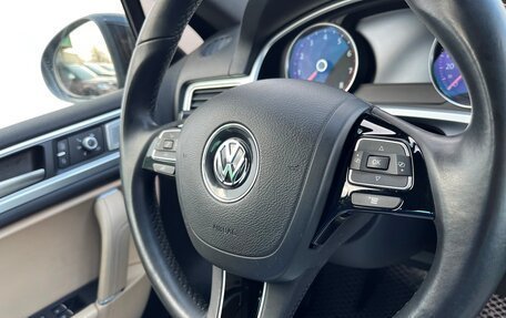 Volkswagen Touareg III, 2016 год, 3 262 700 рублей, 24 фотография
