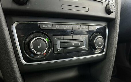 Skoda Superb III рестайлинг, 2012 год, 1 199 000 рублей, 14 фотография