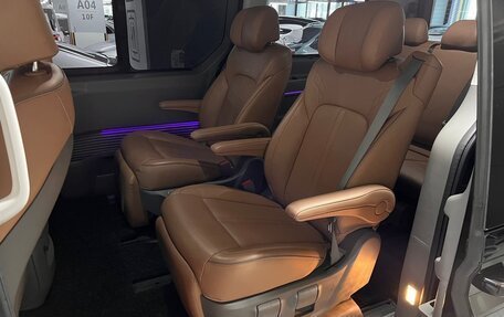 Hyundai Staria, 2021 год, 4 100 000 рублей, 16 фотография