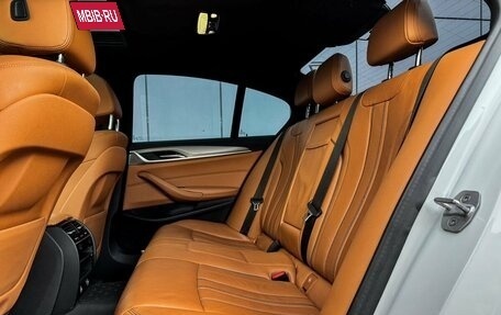 BMW 5 серия, 2018 год, 2 900 000 рублей, 18 фотография