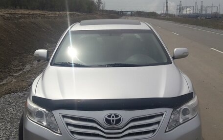 Toyota Camry, 2011 год, 1 300 000 рублей, 2 фотография
