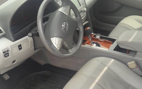 Toyota Camry, 2011 год, 1 300 000 рублей, 6 фотография