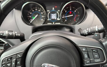 Jaguar XE I рестайлинг, 2016 год, 2 600 000 рублей, 11 фотография