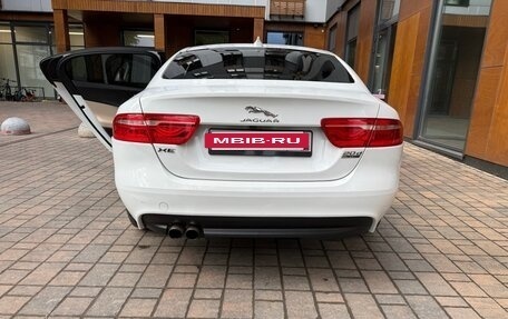 Jaguar XE I рестайлинг, 2016 год, 2 600 000 рублей, 27 фотография
