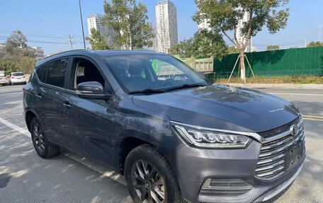 BYD Song, 2021 год, 1 200 000 рублей, 3 фотография