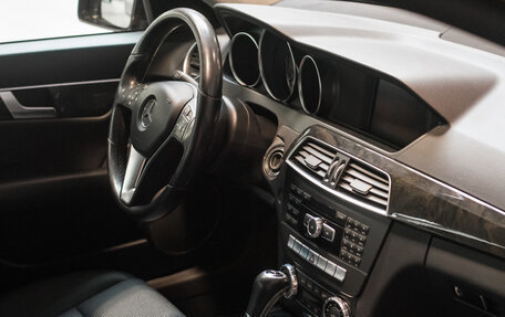 Mercedes-Benz C-Класс, 2011 год, 1 550 000 рублей, 10 фотография