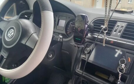 Volkswagen Polo VI (EU Market), 2012 год, 700 000 рублей, 6 фотография