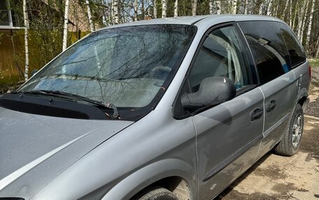 Chrysler Voyager IV, 2002 год, 680 000 рублей, 2 фотография