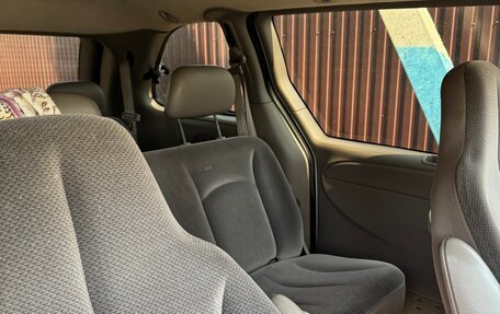 Chrysler Voyager IV, 2002 год, 680 000 рублей, 7 фотография