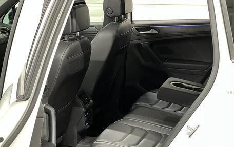 Volkswagen Tiguan II, 2021 год, 4 299 000 рублей, 12 фотография
