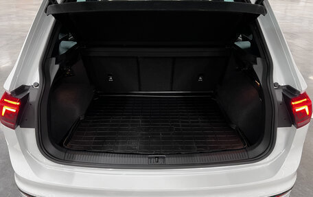 Volkswagen Tiguan II, 2021 год, 4 299 000 рублей, 10 фотография