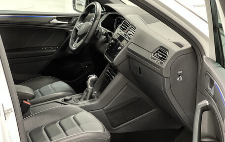 Volkswagen Tiguan II, 2021 год, 4 299 000 рублей, 11 фотография