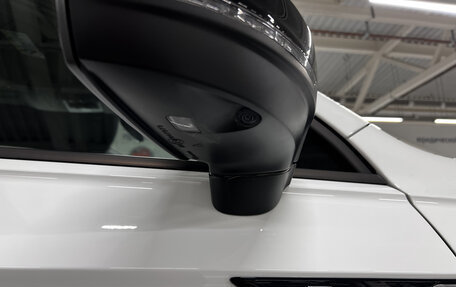 Volkswagen Tiguan II, 2021 год, 4 299 000 рублей, 19 фотография