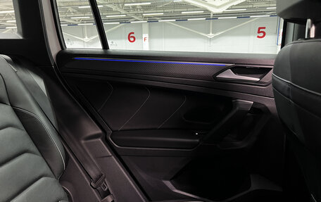 Volkswagen Tiguan II, 2021 год, 4 299 000 рублей, 29 фотография