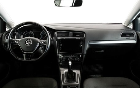 Volkswagen Golf VII, 2018 год, 1 899 000 рублей, 10 фотография