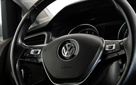 Volkswagen Golf VII, 2018 год, 1 899 000 рублей, 13 фотография