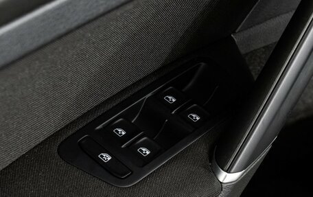 Volkswagen Golf VII, 2018 год, 1 899 000 рублей, 18 фотография