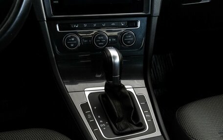 Volkswagen Golf VII, 2018 год, 1 899 000 рублей, 14 фотография