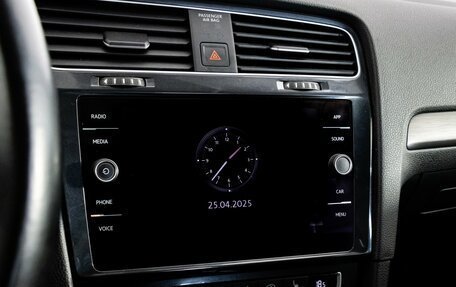 Volkswagen Golf VII, 2018 год, 1 899 000 рублей, 17 фотография