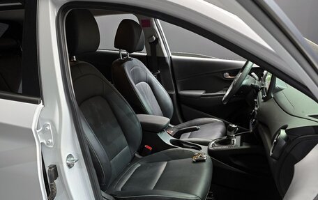 Hyundai Kona I, 2021 год, 1 980 000 рублей, 10 фотография