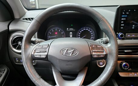 Hyundai Kona I, 2021 год, 1 980 000 рублей, 14 фотография