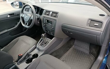 Volkswagen Jetta VI, 2015 год, 1 095 000 рублей, 26 фотография