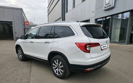 Honda Pilot III рестайлинг, 2019 год, 4 647 000 рублей, 3 фотография
