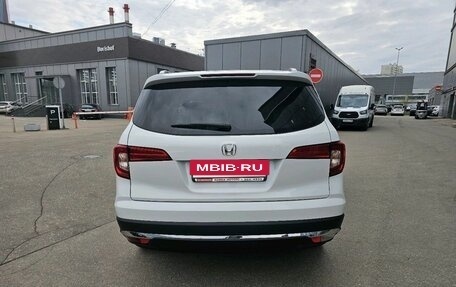 Honda Pilot III рестайлинг, 2019 год, 4 647 000 рублей, 6 фотография