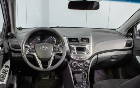 Hyundai Solaris II рестайлинг, 2015 год, 1 210 000 рублей, 6 фотография