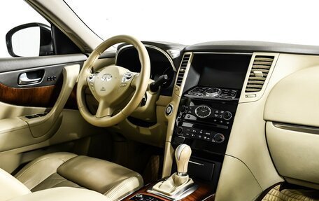 Infiniti QX70, 2015 год, 3 190 000 рублей, 9 фотография
