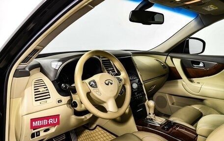 Infiniti QX70, 2015 год, 3 190 000 рублей, 12 фотография