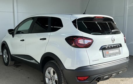 Renault Kaptur I рестайлинг, 2019 год, 1 850 000 рублей, 2 фотография