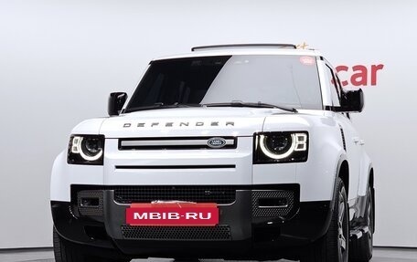Land Rover Defender II, 2022 год, 6 800 000 рублей, 3 фотография