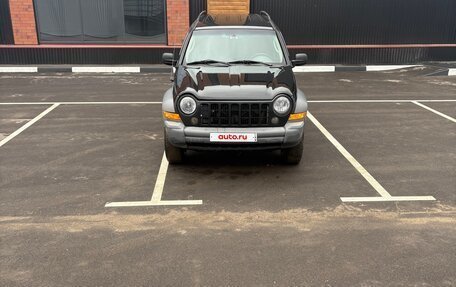 Jeep Liberty (North America) I, 2005 год, 780 000 рублей, 2 фотография