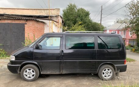 Volkswagen Caravelle T4, 2003 год, 1 500 000 рублей, 3 фотография