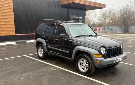 Jeep Liberty (North America) I, 2005 год, 780 000 рублей, 3 фотография