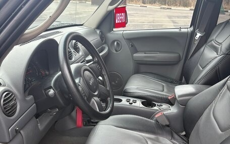 Jeep Liberty (North America) I, 2005 год, 780 000 рублей, 17 фотография