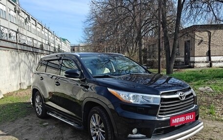 Toyota Highlander III, 2014 год, 2 900 000 рублей, 4 фотография
