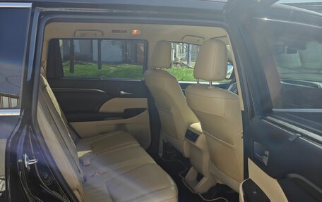 Toyota Highlander III, 2014 год, 2 900 000 рублей, 18 фотография