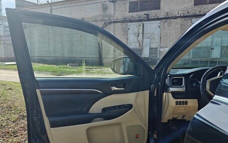 Toyota Highlander III, 2014 год, 2 900 000 рублей, 22 фотография