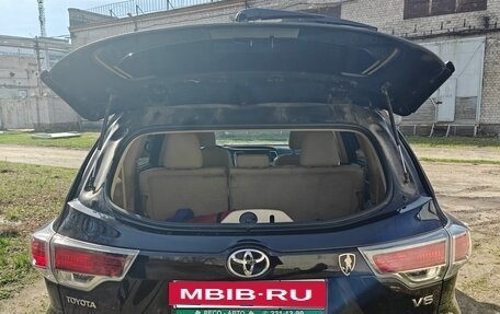 Toyota Highlander III, 2014 год, 2 900 000 рублей, 15 фотография