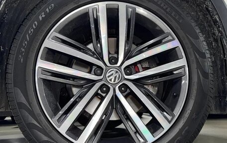 Volkswagen Tiguan II, 2020 год, 2 290 000 рублей, 18 фотография