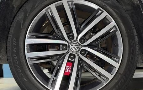Volkswagen Tiguan II, 2020 год, 2 290 000 рублей, 19 фотография