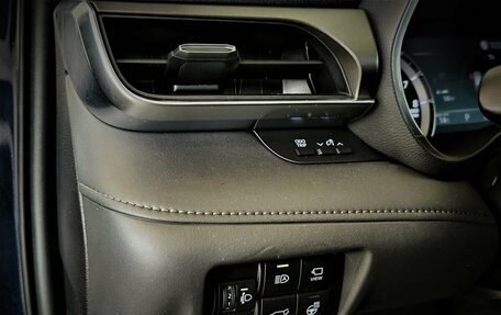 Toyota Highlander, 2020 год, 3 888 000 рублей, 10 фотография