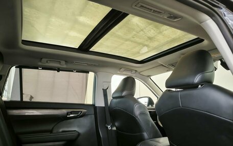 Toyota Highlander, 2020 год, 3 888 000 рублей, 14 фотография